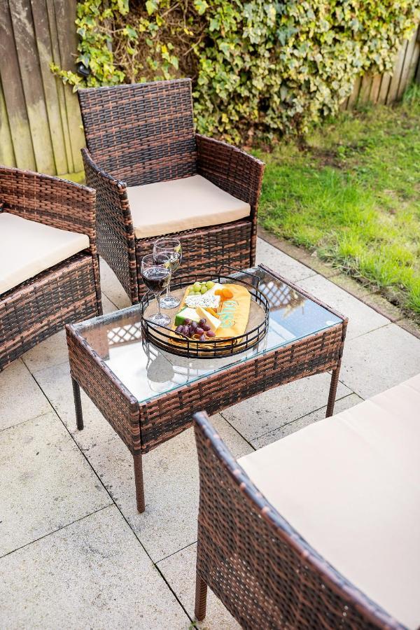 Stylish 3 Bed House, Large Garden, Parking, Wifi - Esho Stays Coventry Exterior foto